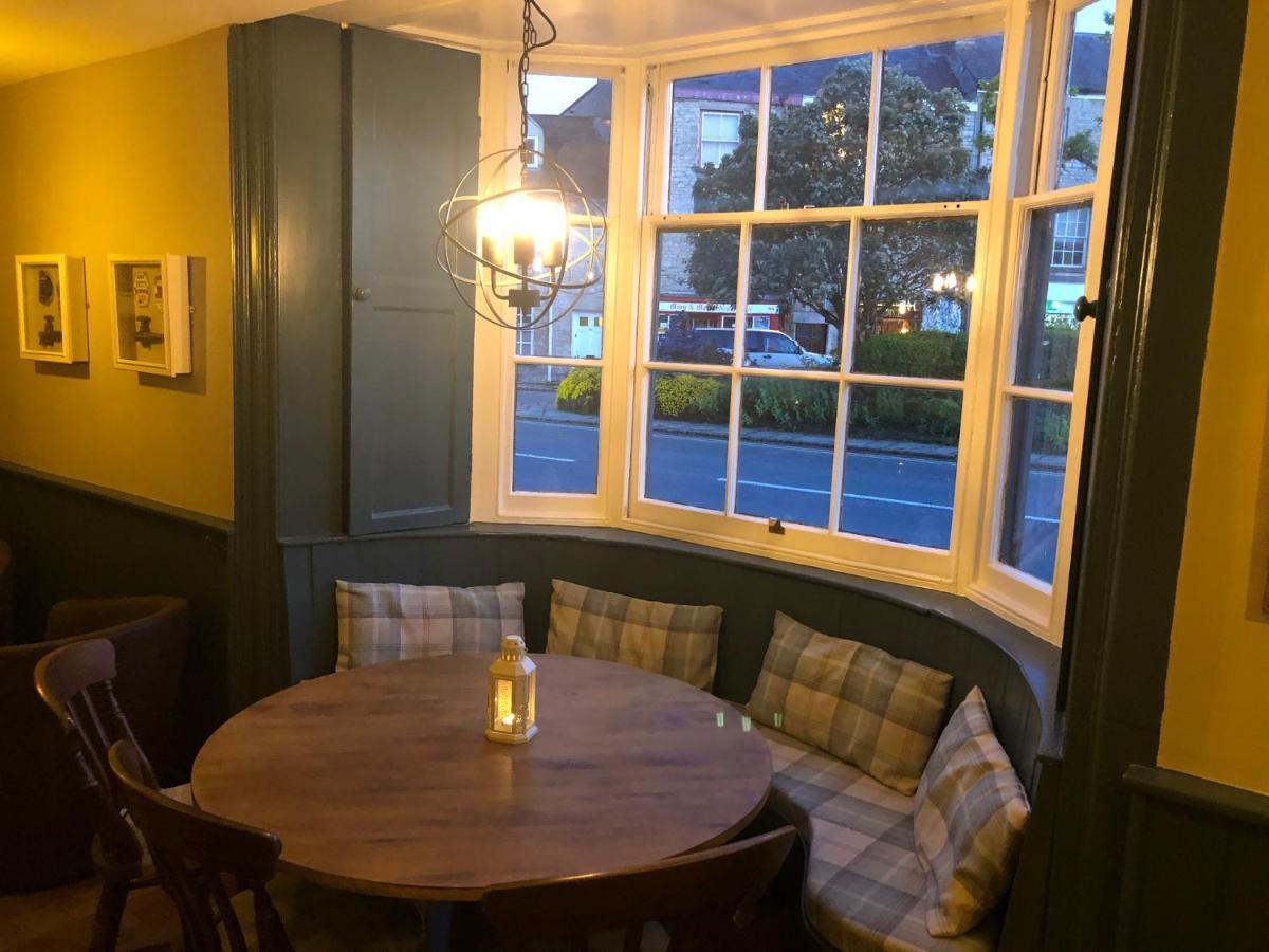 The Punchbowl Inn Woodstock Exterior photo